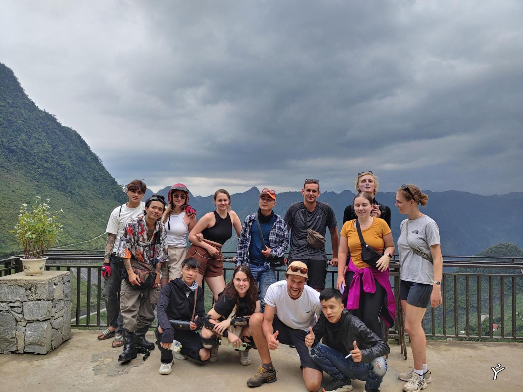 Ha Giang Lotus Hostel Motorbikes Tours Eksteriør bilde