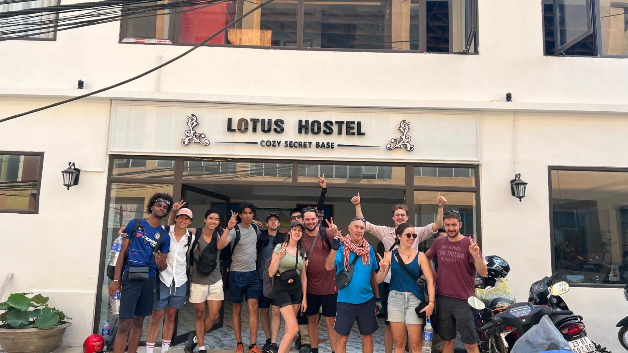 Ha Giang Lotus Hostel Motorbikes Tours Eksteriør bilde
