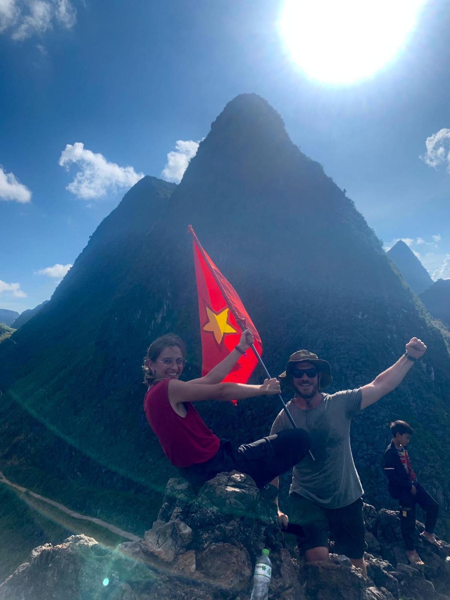 Ha Giang Lotus Hostel Motorbikes Tours Eksteriør bilde